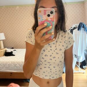 BLUE FLOWERED PREPPY GAP TEEN TOP